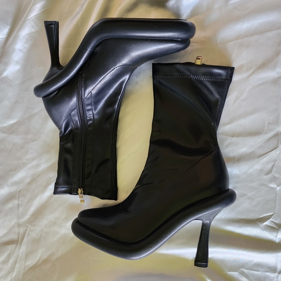 Elegant Black Women's Bubble Boots - Picture 7 of 10